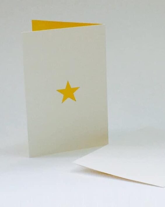 כרטיסים איקון בחיתוך ליזר - כוכב צהוב